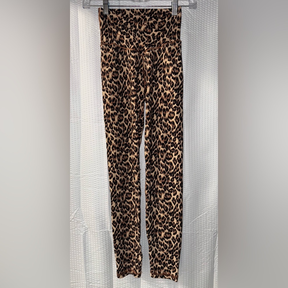 OFFLINE By Aerie Real Me Leggings with matching top ( DIFFERENT SIZES ) - Picture 6 of 11